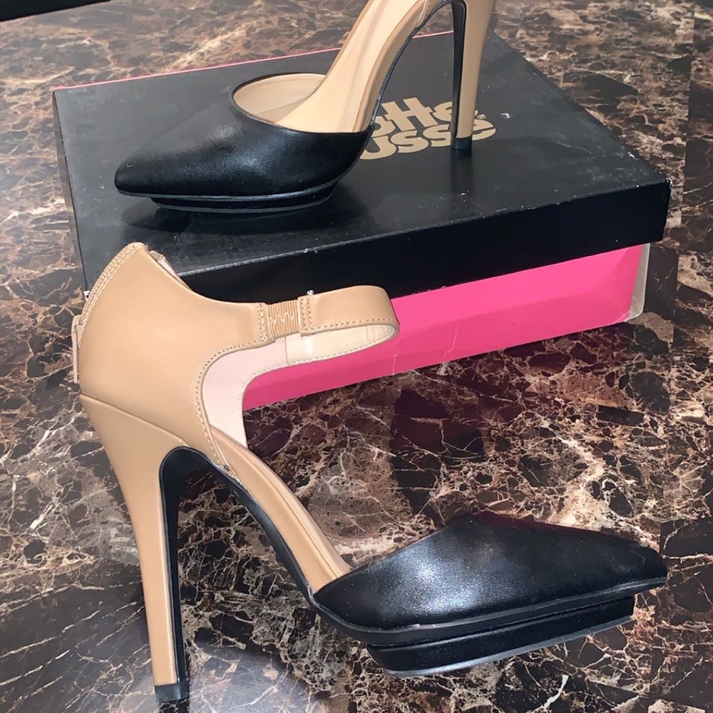 High heels - Picture 2 of 2